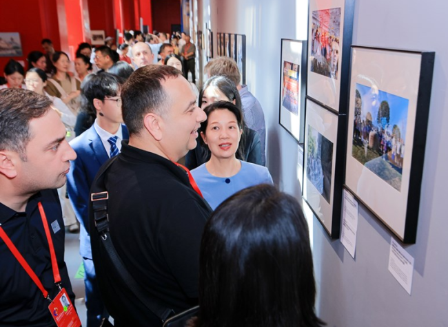 Chongqing International Friendship Cities Exchange Exhibition Unveiled in Chongqing