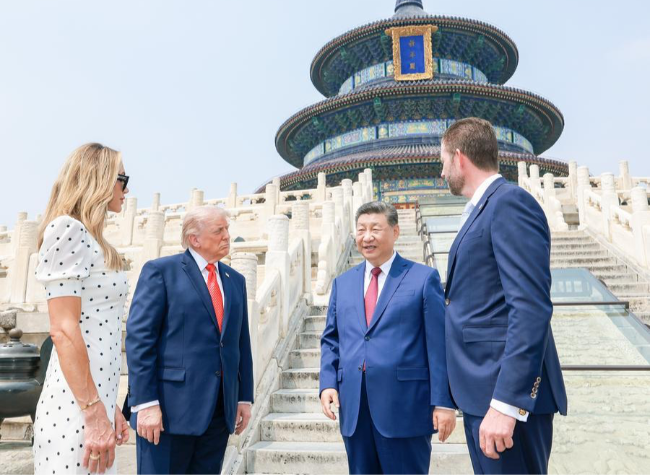 Chinese, U.S. Presidents Agree on New Vision for Bilateral Ties in Beijing Talks