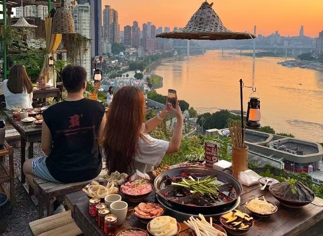 A Century After the Docks, Chongqing Spices Up Hotpot with New Law