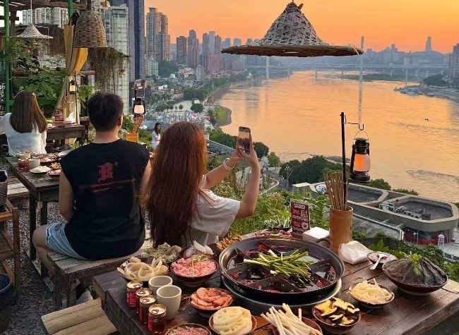 A Century After the Docks, Chongqing Spices Up Hotpot with New Law