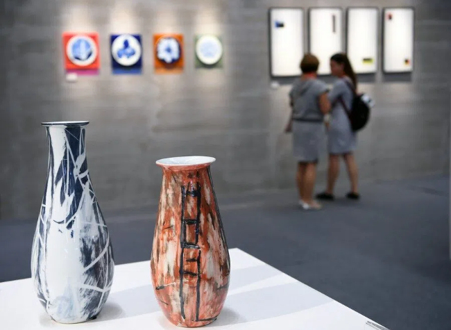 China Focus: Gen-Z Innovations Take Center Stage in East China's Ancient Porcelain City