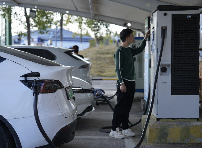 China's NEV Output, Sales Report Steady Growth in May
