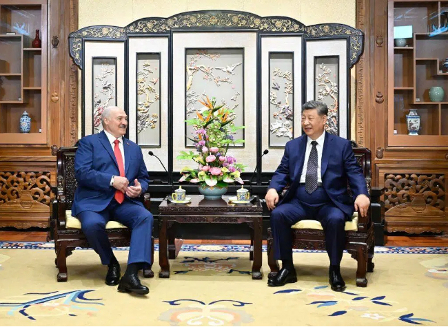 Xi Meets Belarusian President