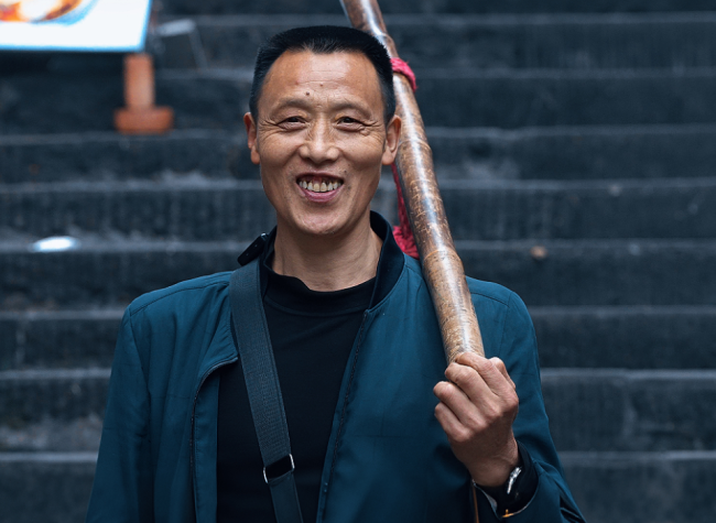Ran Guanghui: From Viral Photo to "Touching Chongqing" Honoree