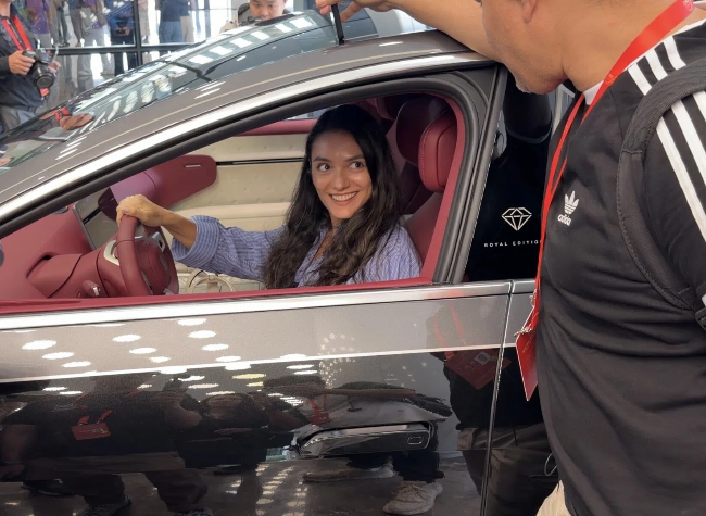 Global Media Representatives Explore Chongqing's Smart EV and Healthcare Innovation In Liangjiang New Area