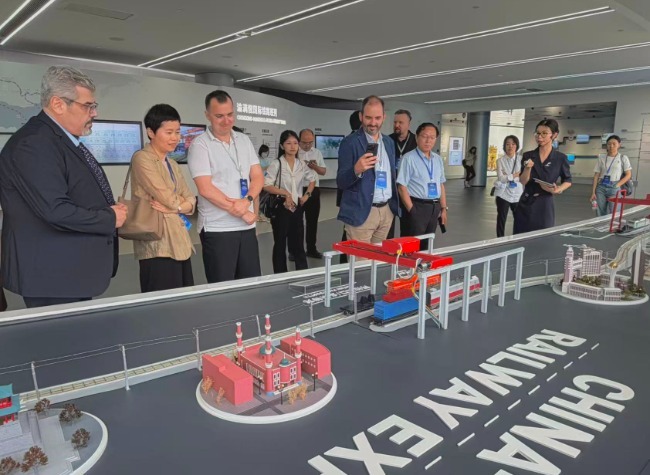 Chongqing Launches Int'l Research Projects on Chinese Modernization, Global South Development
