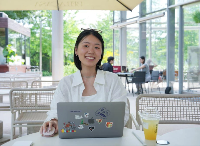 Young Chinese Prioritize Self-Exploration as They Navigate 