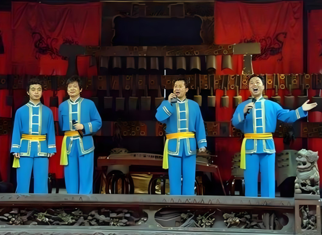 Audible | Xiushan Folk Songs: Echoing Through the Wuling Mountains in Endless Melodies