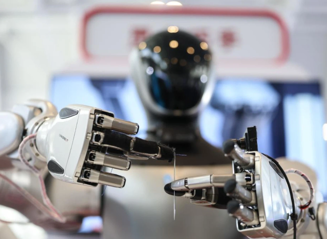 Economic Watch: AI Emerges as New Growth Engine for China's Industries