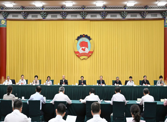 Chinese National Political Advisors Discuss Accelerating Modernization of Agriculture, Rural Areas