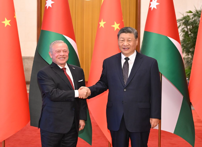 Xi Puts Forward Four Principles on Palestinian Question