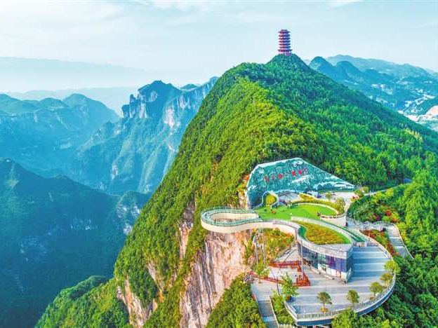 Yunyang Longgang: A Geological Wonder Shaped Over Hundreds of Millions of Years