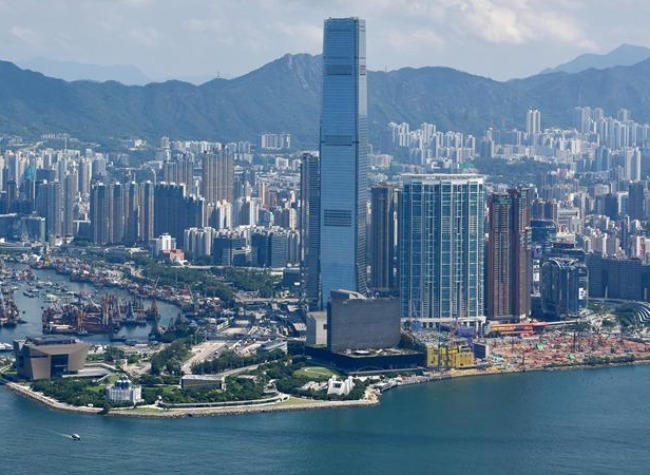 Economic Watch: Global Expats, Entrepreneurs Tap Hong Kong for Solid Career Prospects