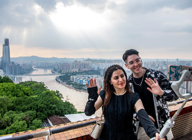 Heading to Chongqing? 30 Measures Make Travel and Shopping Easier