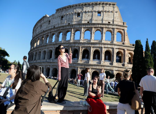 The Boom in China-Europe Travel Runs in Both Directions