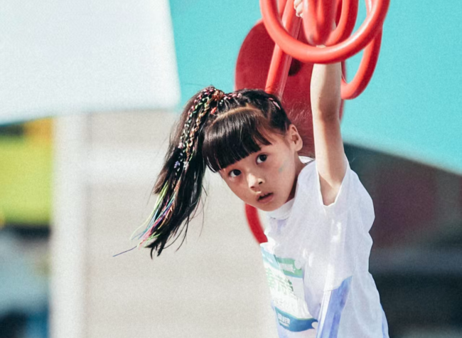 Chongqing Girls, 8 and 9, Set National Obstacle Racing Records, Head to World Championships