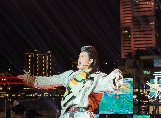 Chongqing's Friday Night Riverside Concert Series Hits Its Stride with Second Show