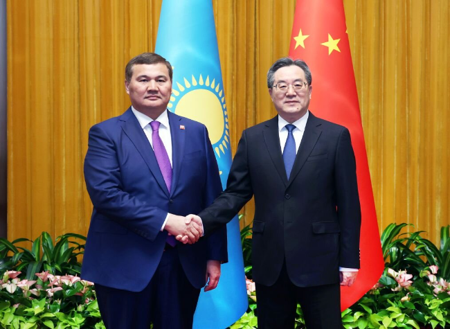 China, Kazakhstan Vow to Deepen Pragmatic Cooperation