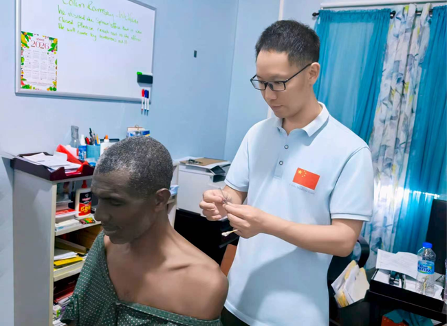 A Needle Across the Ocean: How a Chongqing Doctor Is Bringing Traditional Chinese Medicine to Barbados