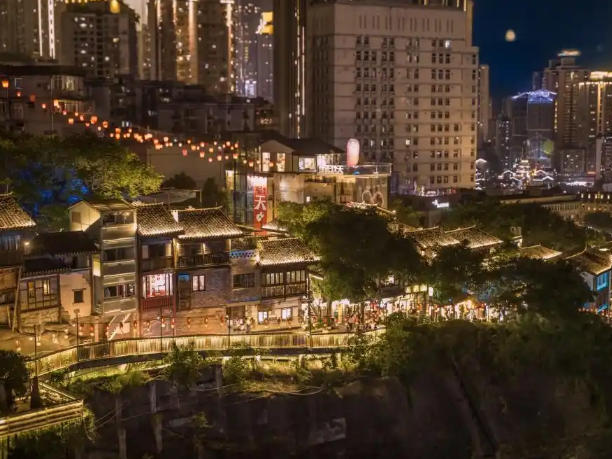 Chongqing Holiday Sales Rise Amid Mid-Autumn Cultural Activities