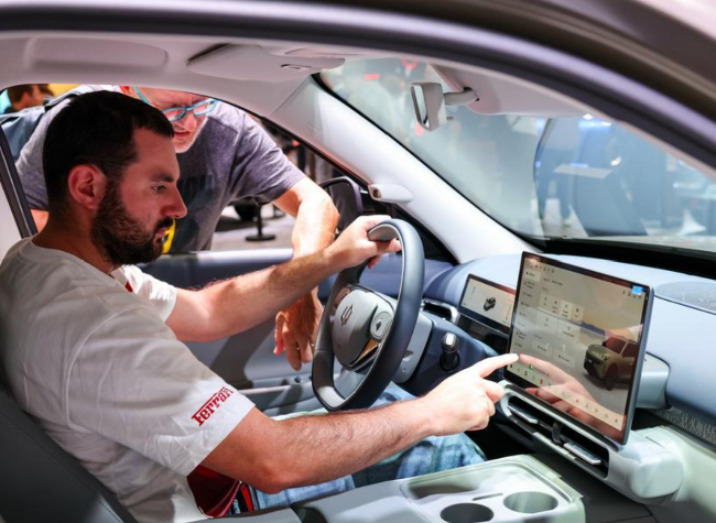 Chinese Automakers Gain Greater Visibility in European Market, Says Paris Motor Show Director
