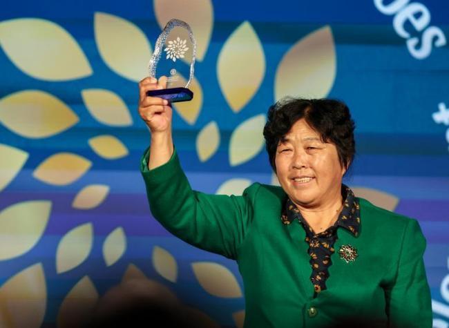 Chinese Sand-Control Pioneer Yin Yuzhen Named Among FAO's 100 Women Heroes
