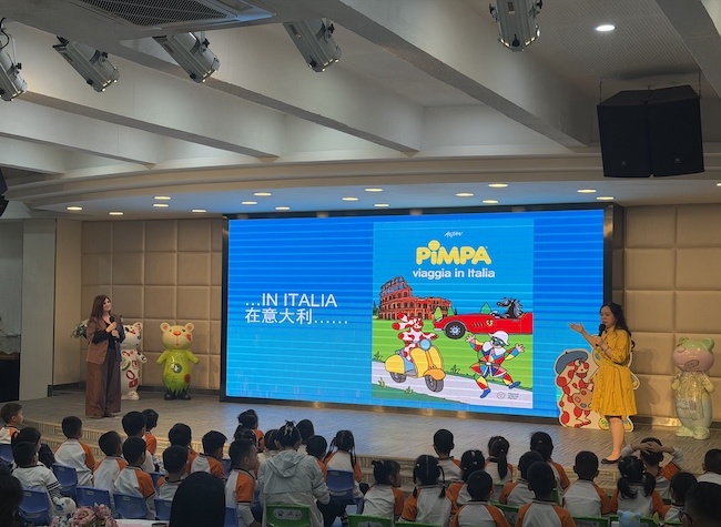 Italian Storybook Character Helps Chongqing Children Explore Another Culture