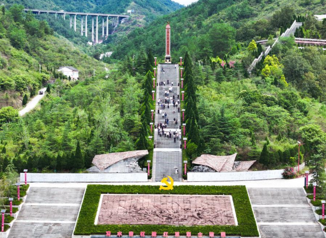 Retracing an Odyssey: Why People Walk China's Long March 90 Years Later